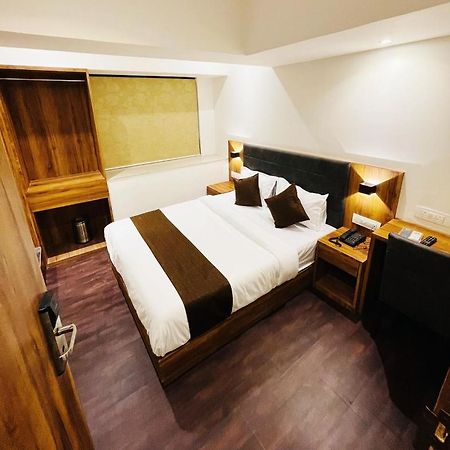 Hotel Hilton Suites 뭄바이 외부 사진
