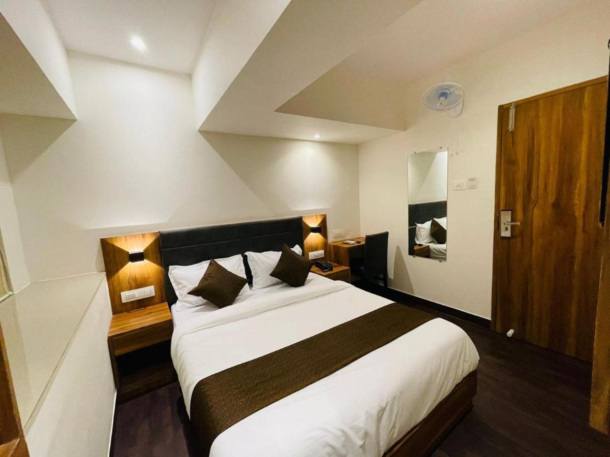 Hotel Hilton Suites 뭄바이 외부 사진