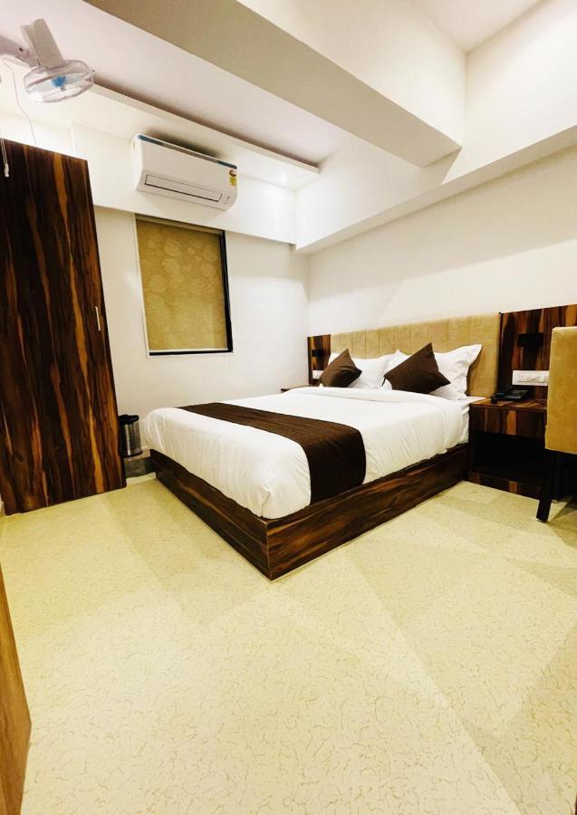 Hotel Hilton Suites 뭄바이 외부 사진